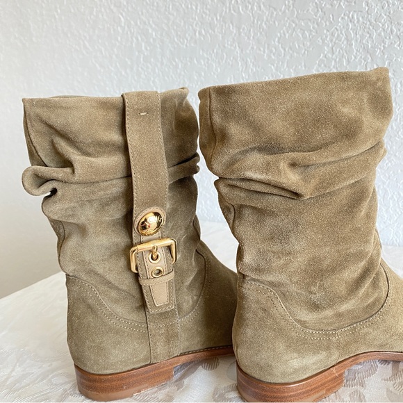 LOUIS VUITTON beige Suede Boots - Picture 7 of 12